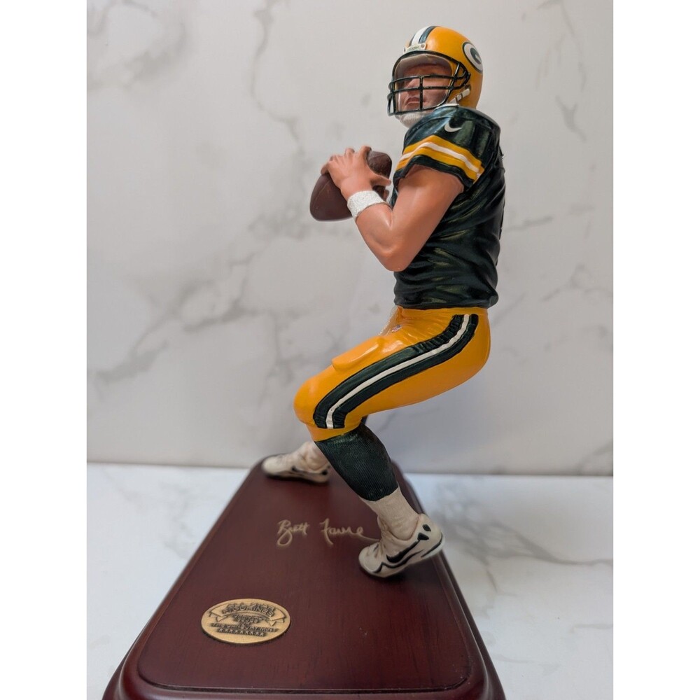 Danbury Mint Brett Favre Green Bay Packers All-Star Figurine Statue